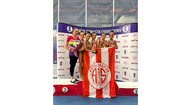 Antalyaspor Cimnastik Takımından İstanbul’da Duble
