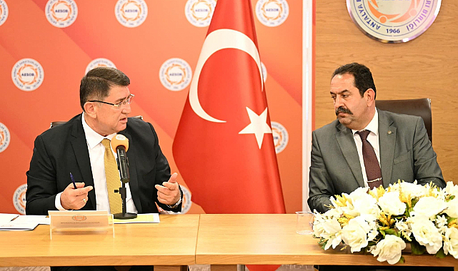 İl Emniyet Müdürü İlker Arslan, esnafla bir araya geldi
