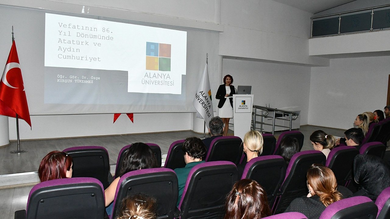 Alanya Üniversitesi'nde 10 Kasım Atatürk’ü anma töreni