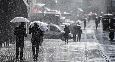 Meteoroloji'den sağanak ve fırtına uyarısı