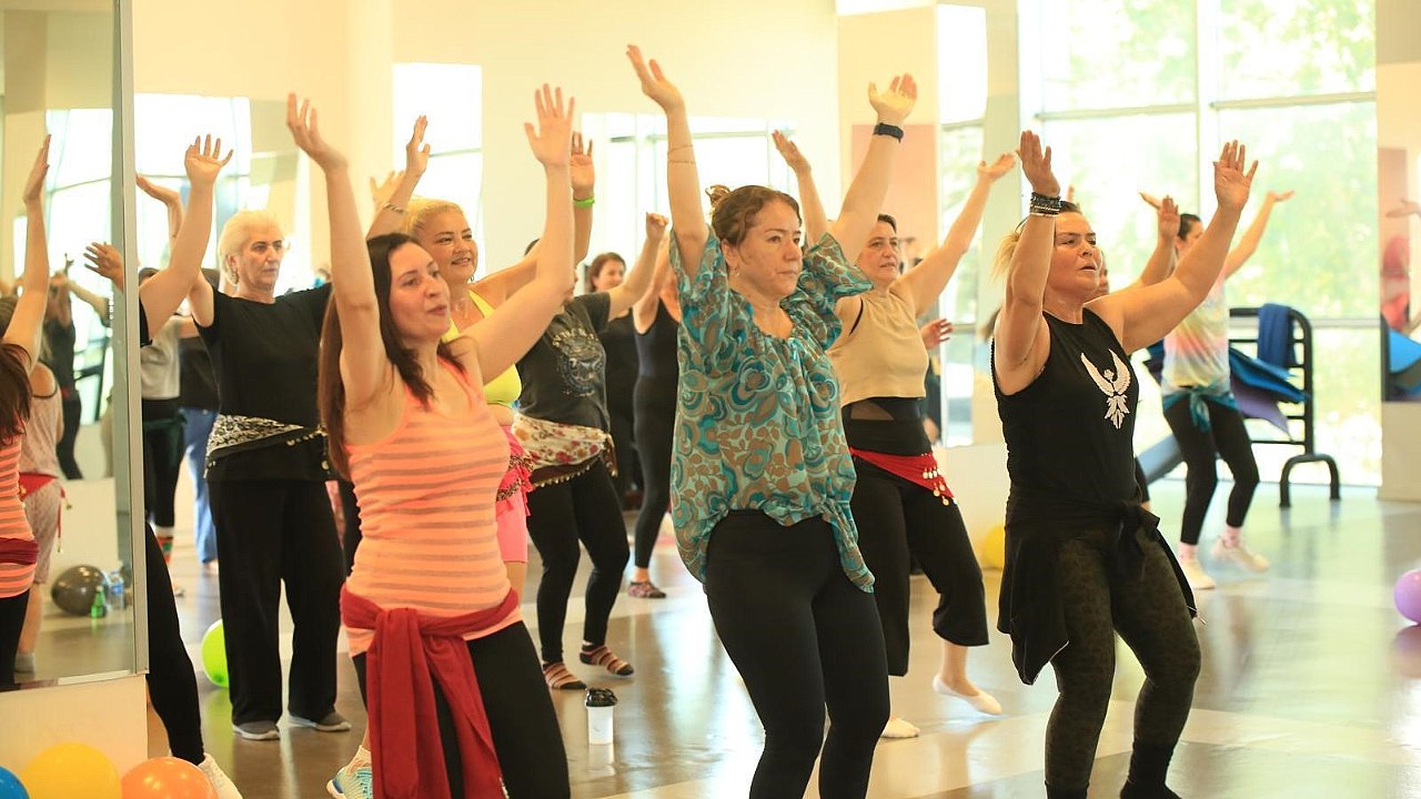Kepez’den hanımlara özel pilates eğitimi