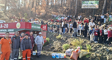 Öğrencilere yangın ve çevre bilinci konusunda yerinde bilgi verildi