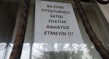 Bağımlılardan bıktı, evini camına 