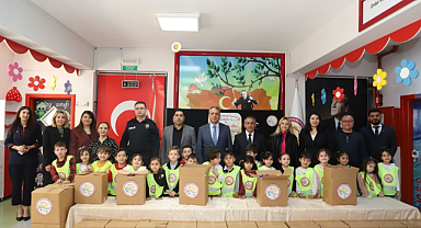 Aksu'da miniklerden büyük dayanışma