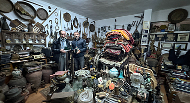 Bir bisküvi kutusuyla başladı, 15 bine yakın parçadan oluşan etnografya koleksiyonuna dönüştü