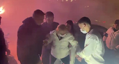 Hastanede tedavi gören kanser hastası kadına arkadaşlarından 8 Mart sürprizi