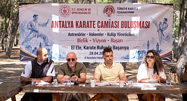 Antalya'da karate sporu kurumsal yapıya kavuşacak