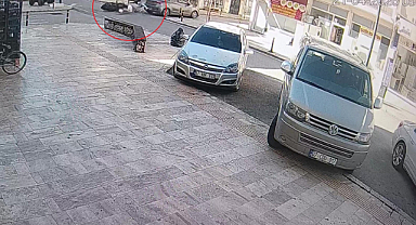 Başında olması gereken kask motosiklette olunca ölümden döndü