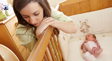 DOĞUM SONRASI DEPRESYON BELİRTİLERİNE DİKKAT !