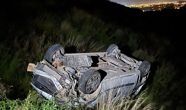 Hafif ticari araç, antik kent girişinde şarampole yuvarlandı