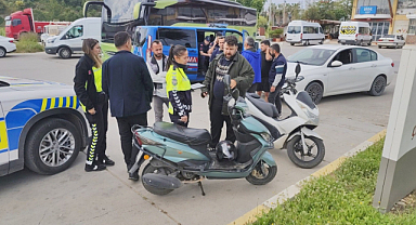 Motorlu bisiklet, motosiklete arkadan çarptı: 2 sürücü yaralandı