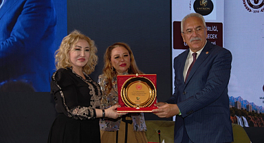 Antalya'da sağlık turizmi zirvesine 100'den fazla ülkeden katılım