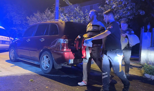 Bariyerlere çarpan otomobil sürücüsü kazanın ardından firar etti