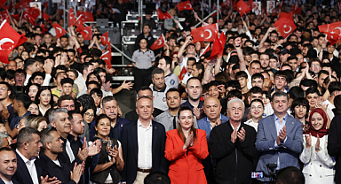 Büşra Özdemir: 