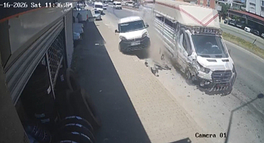 Kamyonetin lastiği patladı, muhtemel facia kılpayı önlendi