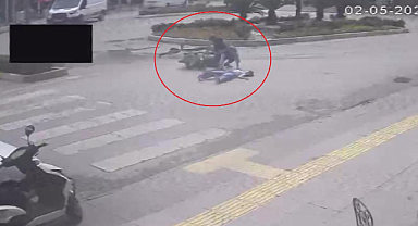 Yaya geçidini kullanan bisiklete motosiklet çarptı
