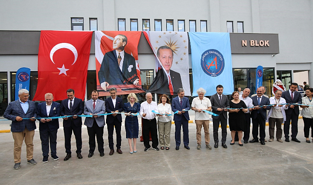 Akdeniz Üniversitesi Hastanesinde 9 ayda tamamlanan Nöroloji Polikliniği açıldı