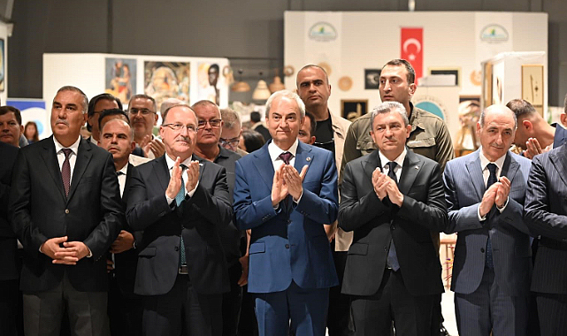 Hayat Boyu Öğrenme Haftası Sergisi Dokumapark'ta açıldı