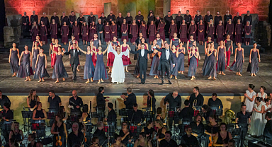 33. Uluslararası Aspendos Opera ve Bale Festivali'nde Carmina Burana seyirciyle buluştu