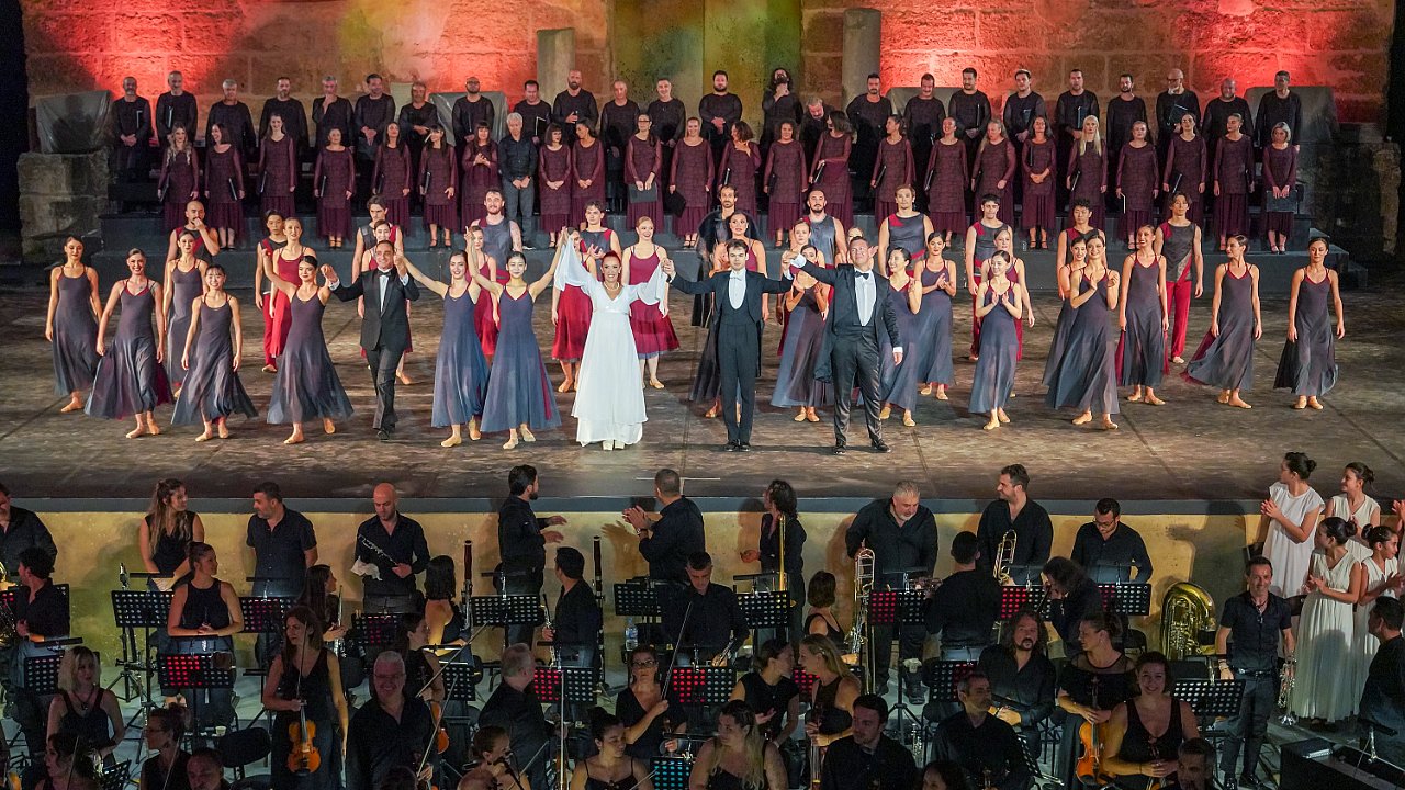 33. Uluslararası Aspendos Opera ve Bale Festivali'nde Carmina Burana seyirciyle buluştu