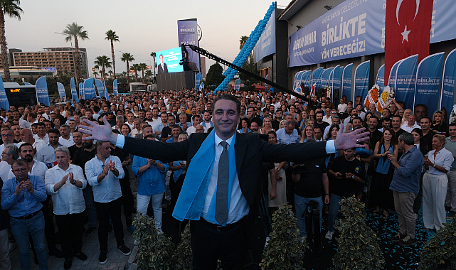 Berkay Bahar’ın Seçim Ofisi Açılışına Antalya İş Dünyasından Yoğun İlgi