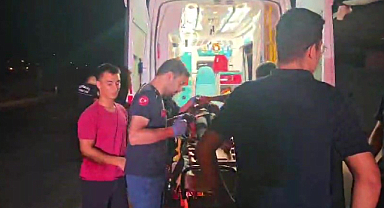 Yağmur suyu tahliye kanalına düşen minibüsteki turist yaralandı